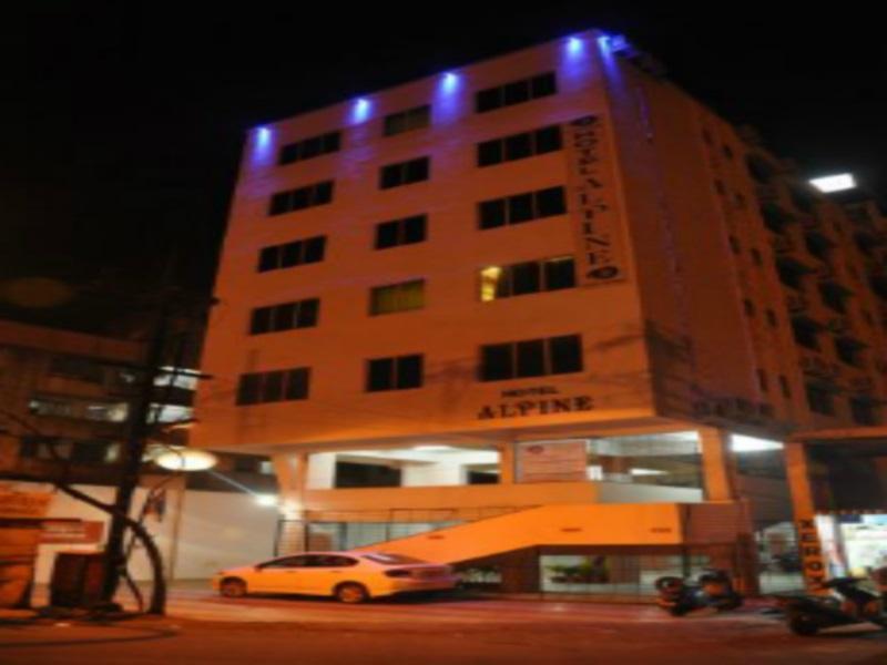 Hotel Alpine Пюн Екстериор снимка